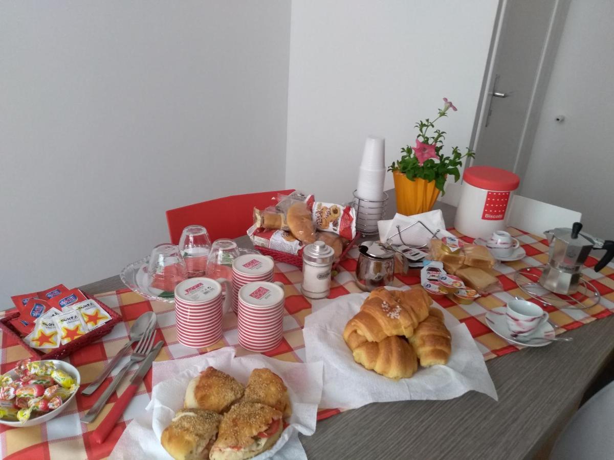B&B Gli Ontani Trapani Bagian luar foto